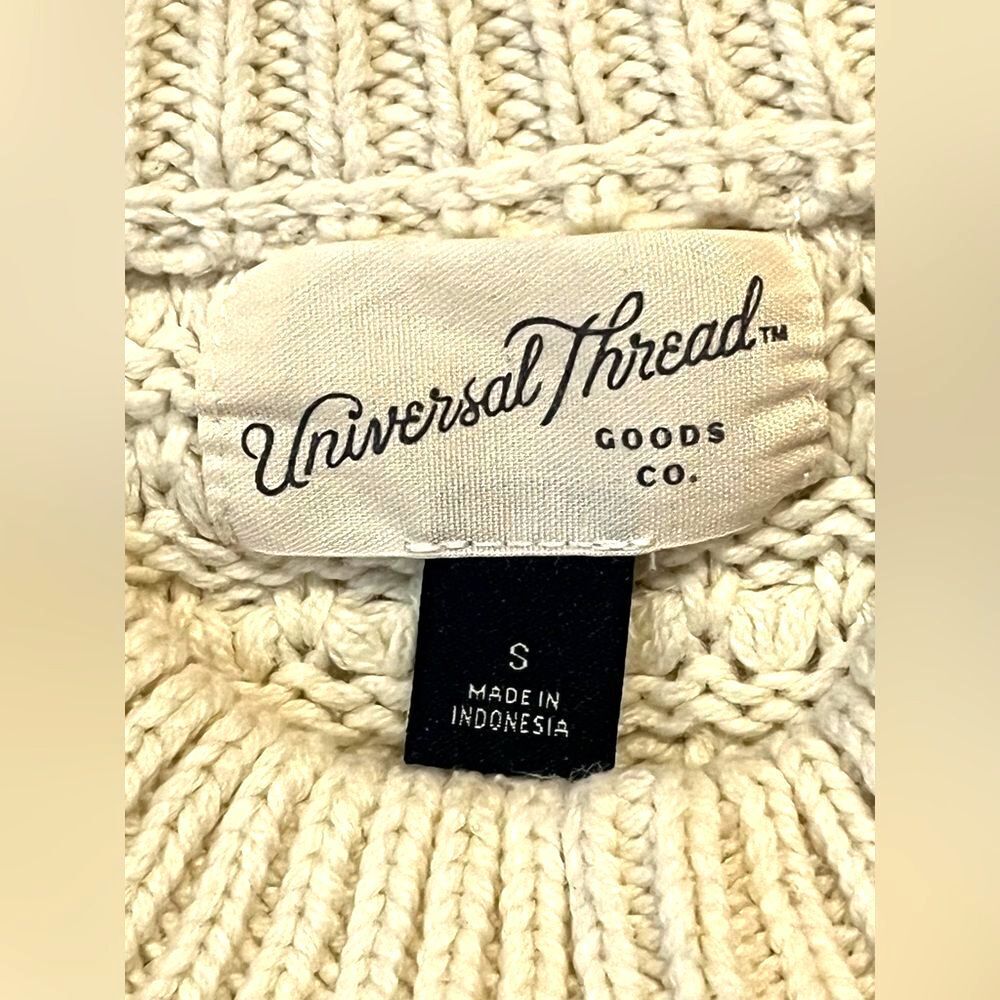 Universal Thread Women’s Cream Knit Warm Cozy Sweater Size Small - Picture 9 of 14